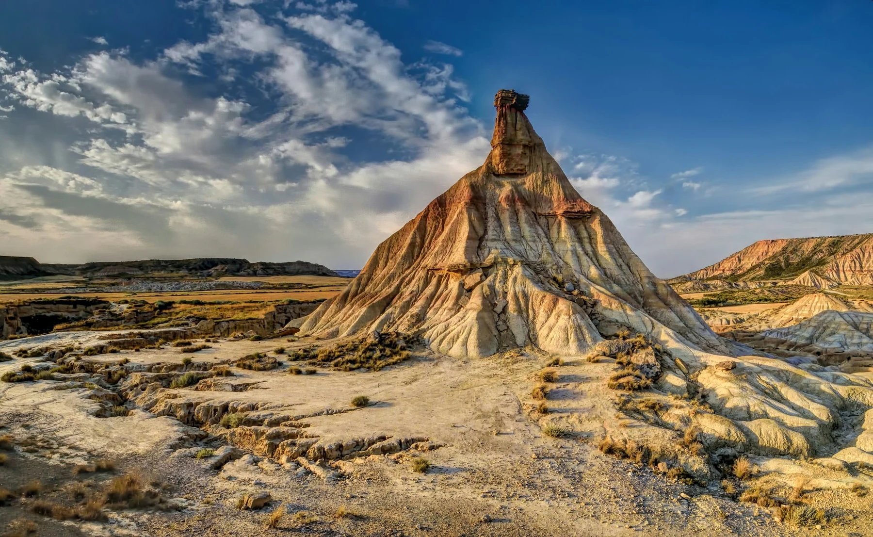 🏜️ Bardenas Reales: El desierto de película en Navarra que parece Arizona
