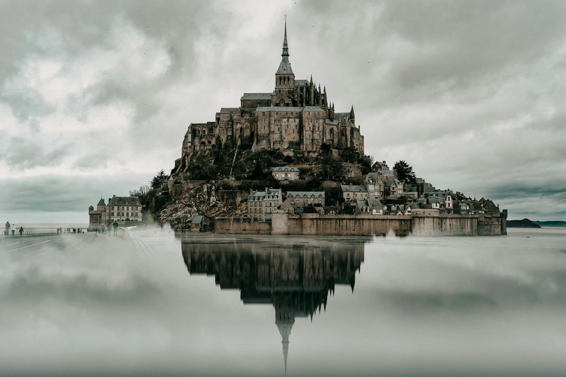 🏰 La Fortaleza Inexpugnable: Cómo conquistar el Mont Saint-Michel