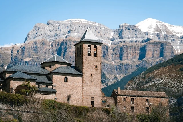 🏔️ Ordesa y Monte Perdido: El "Gran Cañón" que tenemos escondido en el Pirineo Aragonés