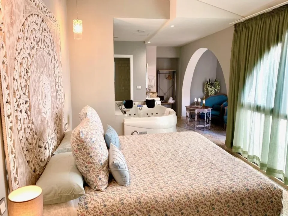 🌉 Mérida: Suite en Hotel 4* + Desayuno + Ambiente Romántico