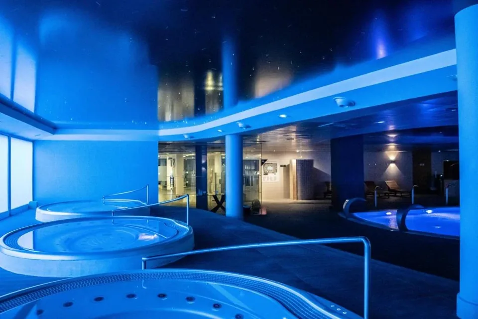 ⚡ Noche en Media Pensión en Hotelazo SPA 4* en Calpe