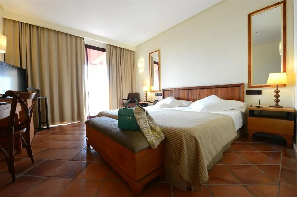 ✨ Toledo: Estancia en Hotel 5★