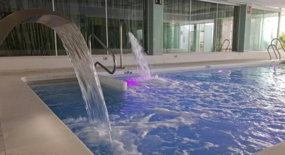 🏖️ El Puerto de Santa María: Hotel 3* + Desayuno + Spa + Cava