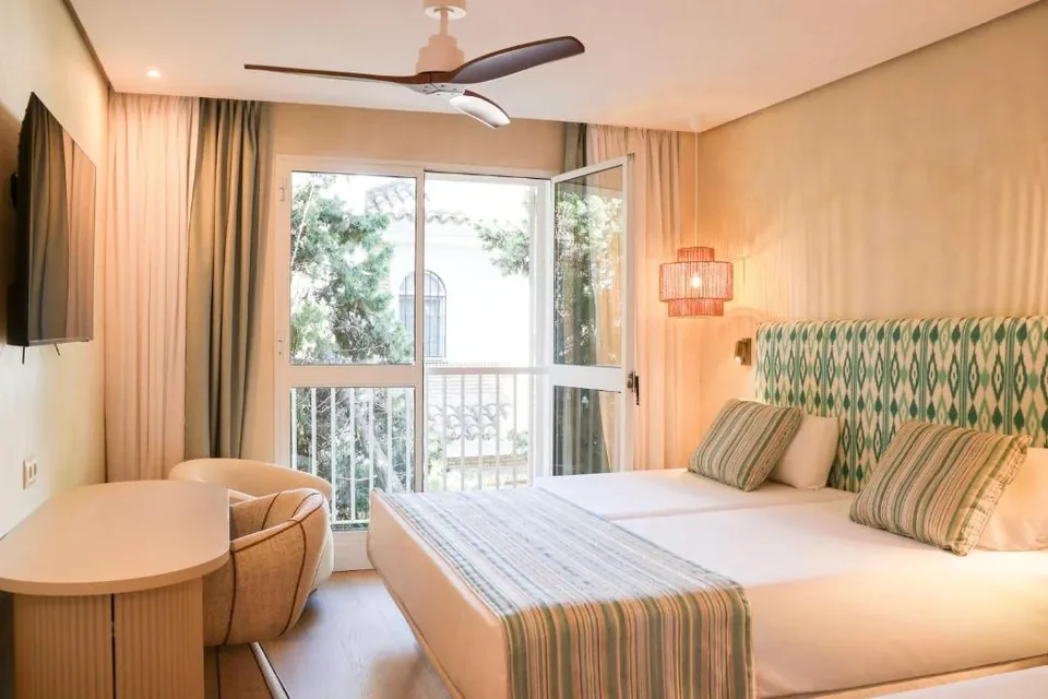 🏖️ El Puerto de Santa María: Hotel 3* + Desayuno + Spa + Cava