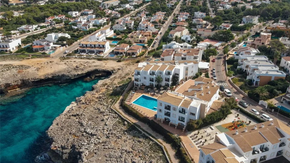 🏝️ Menorca: 3 Noches en Apartamentazo + Vuelos