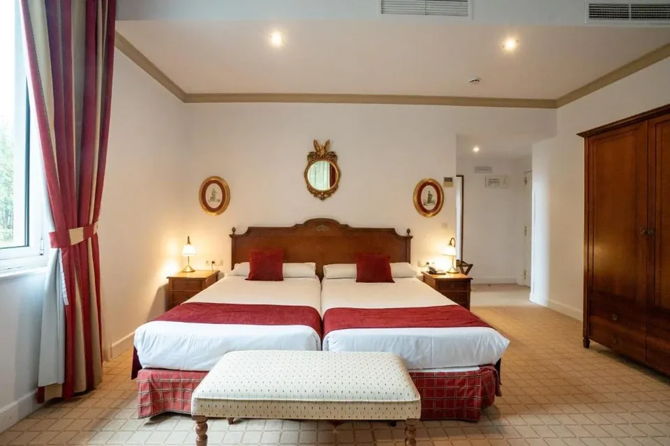 ⛪️ Asturias: Hotel 4* + Desayuno