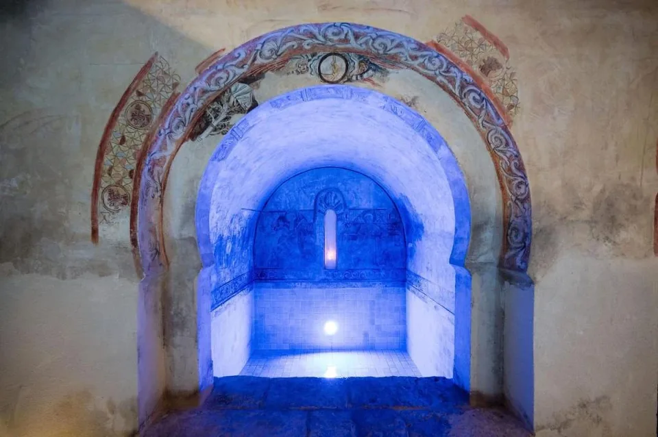 ⛪️ Hotelazo 4* con SPA bajo Patio Renacentista