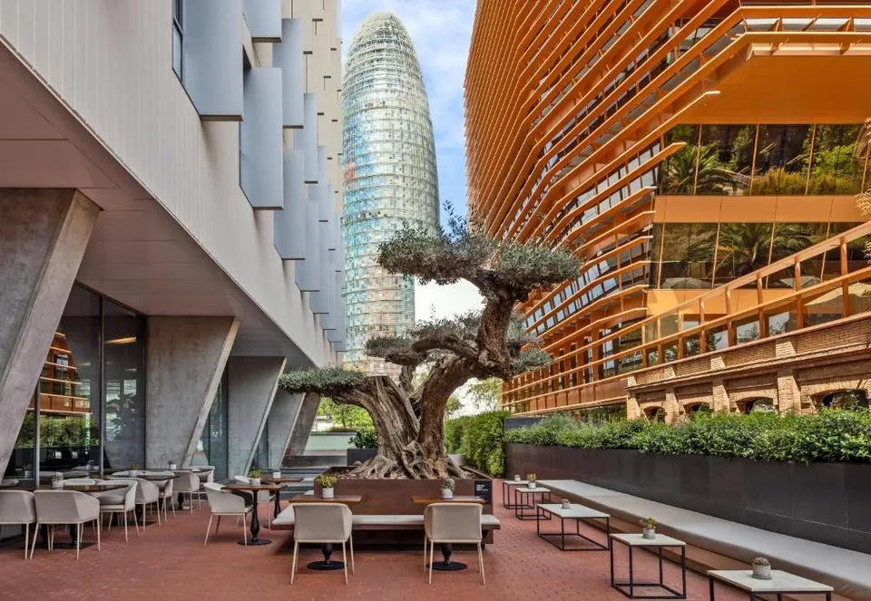 🏙️ Barcelona : Hotel 4* + Desayuno
