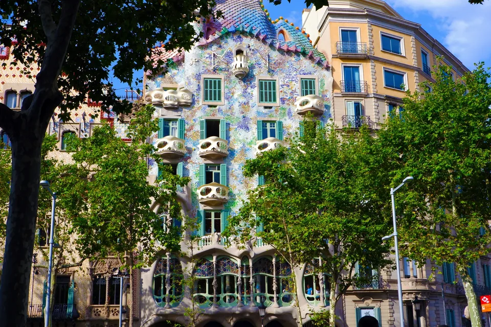 ⭐️ Barcelona: Fin de Semana en Noviembre o Diciembre