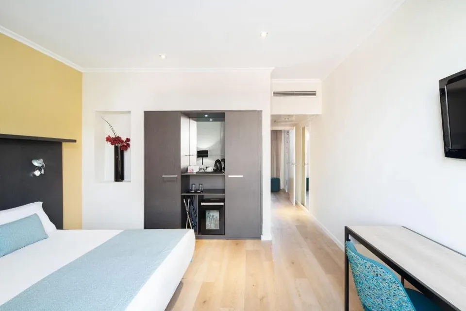 🦎 Barcelona: 2 Noches + Hotel 4*