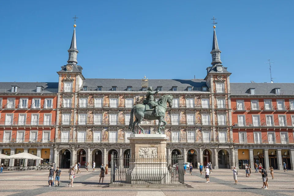 🏛️ Madrid: Noche en Hotel 4★ a 5 minutos de la Plaza Mayor