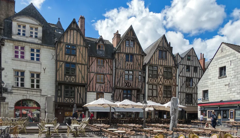 🏰 Francia: 8 Días Circuito Senior+60 + Hoteles + Vuelos