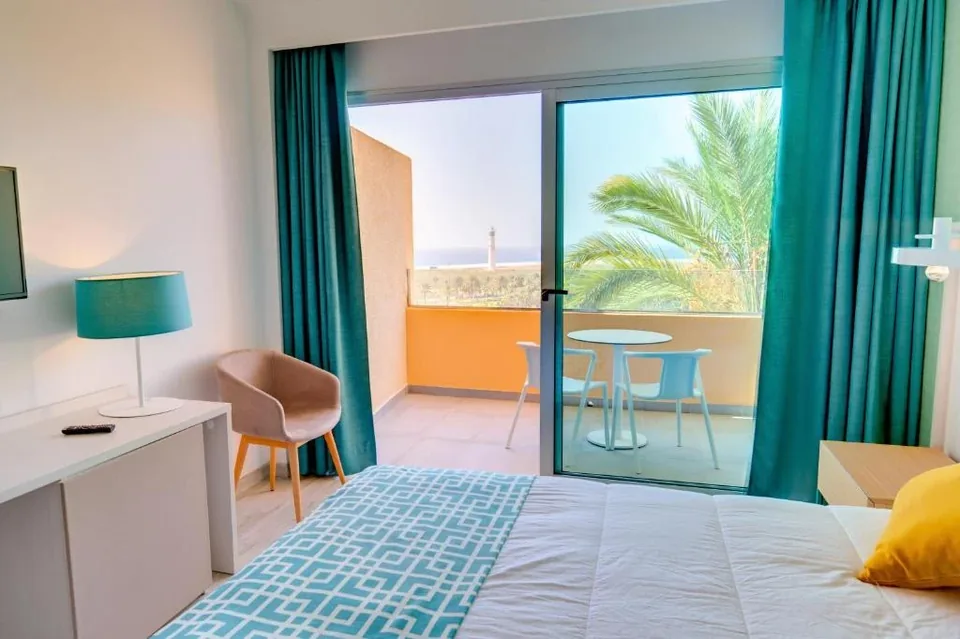 🌴 Fuerteventura: 7 Noches en T.I. + Hotel 4* + Vuelos