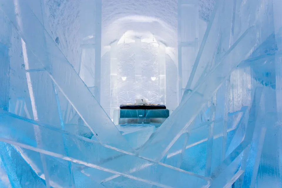 🧊 El Primer Hotel de Hielo del Mundo