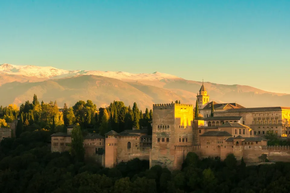 🏙️ Hotelazo 4* en pleno centro de Granada