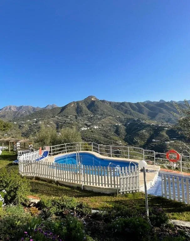 🐌 Precioso Hotel con forma de Caracol en Frigiliana