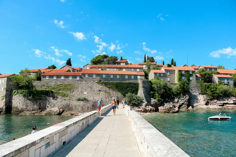 🌄 Montenegro: 7 Días a Tu Aire 🚗 + Hotel + Vuelos