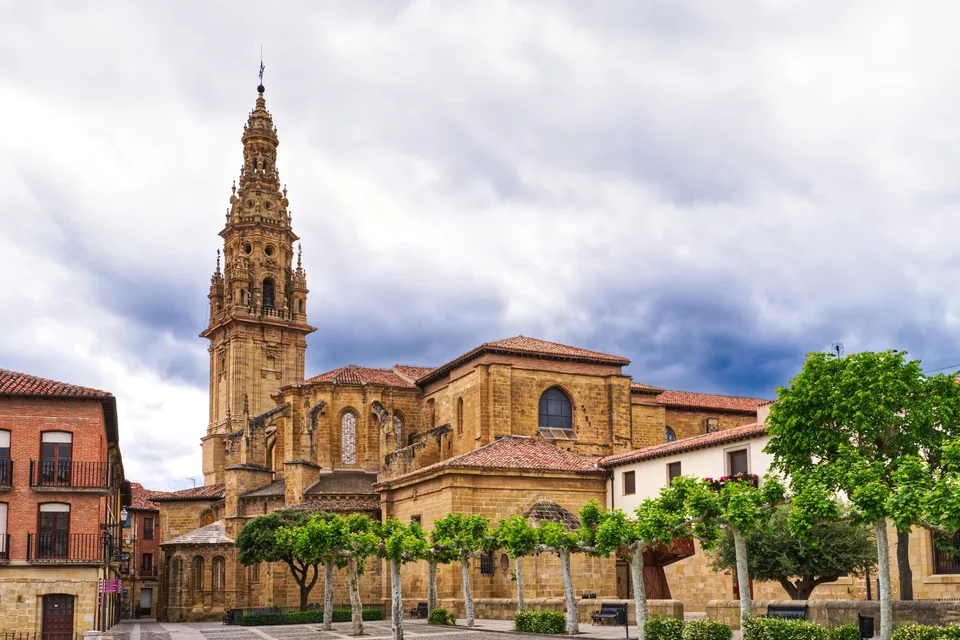 🍇🍷 ¡Ruta del Vino Rioja! Escapada de 5 días a tu aire 🚗
