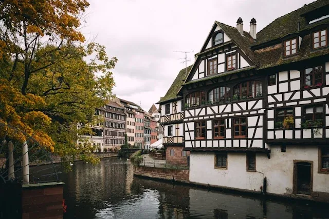 🏰 Encantador Hotel en Pueblo de Cuento en la Baviera Medieval