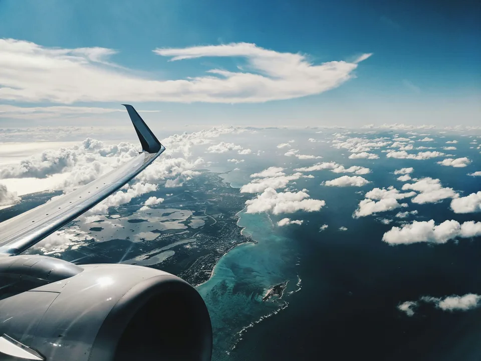 ✈️ Ibiza: Vuelos Solo Ida desde Sevilla o Valencia