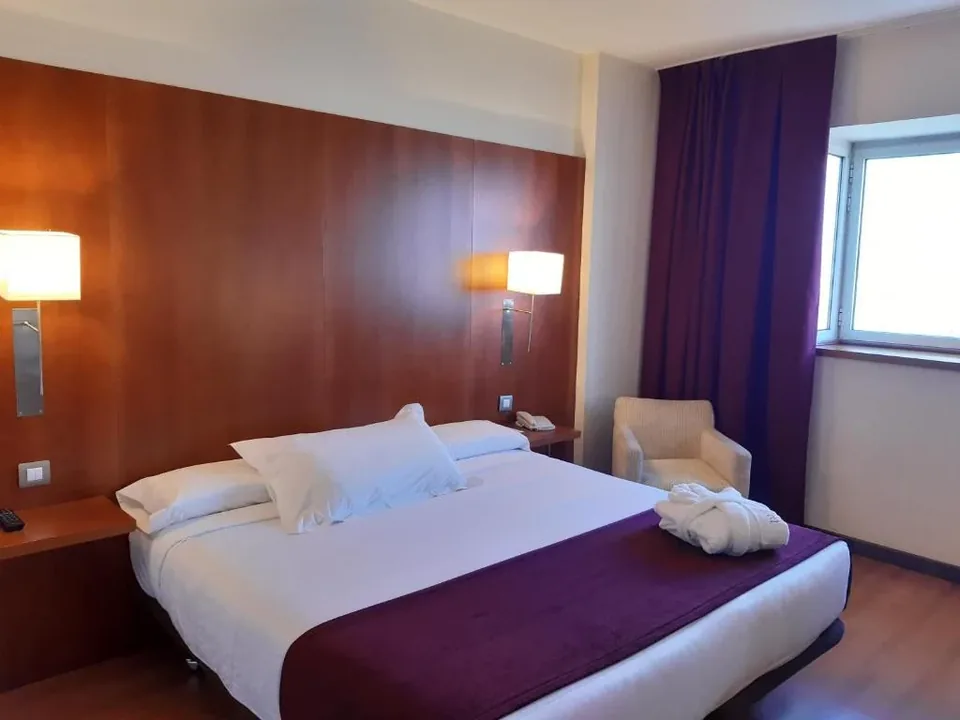 🐬 Valencia: Hotel 4* + Desayuno + Oceanogràfic