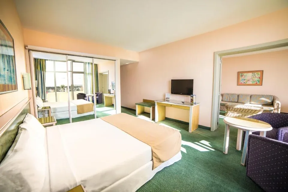 🌞 Lanzarote: 3 Noches en Hotel 4* + Vuelos
