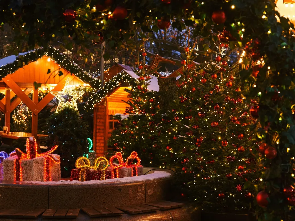 🎄 Finde en Oviedo: El Mercado Navideño más grande de España