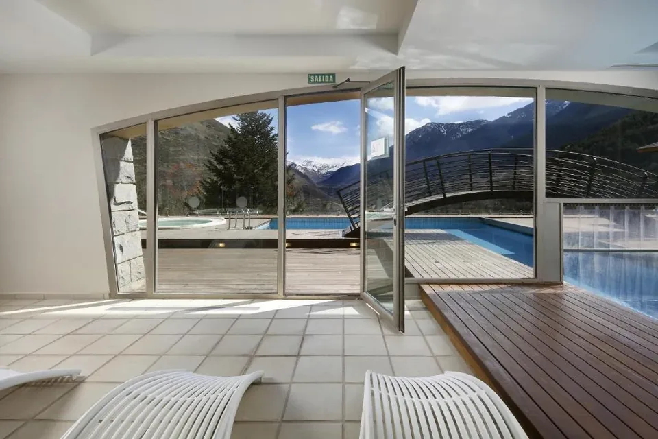🏔️ Vielha: 4 Noches + Hotel 4*