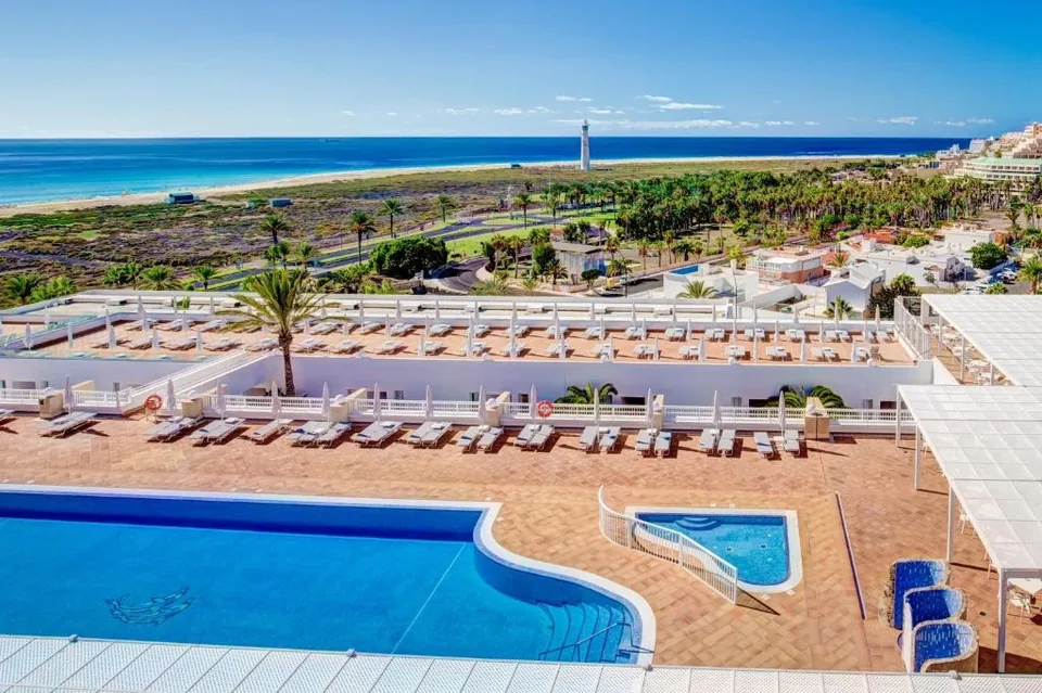 🌴 Fuerteventura: 7 Noches en T.I. + Hotel 4* + Vuelos