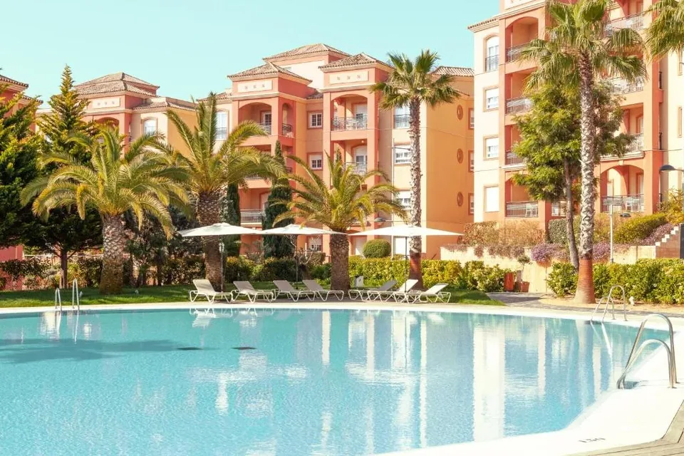 🏨 Islantilla: Hotel 4* + Apartamento + Media pensión + Spa + Detalle de Bienvenida