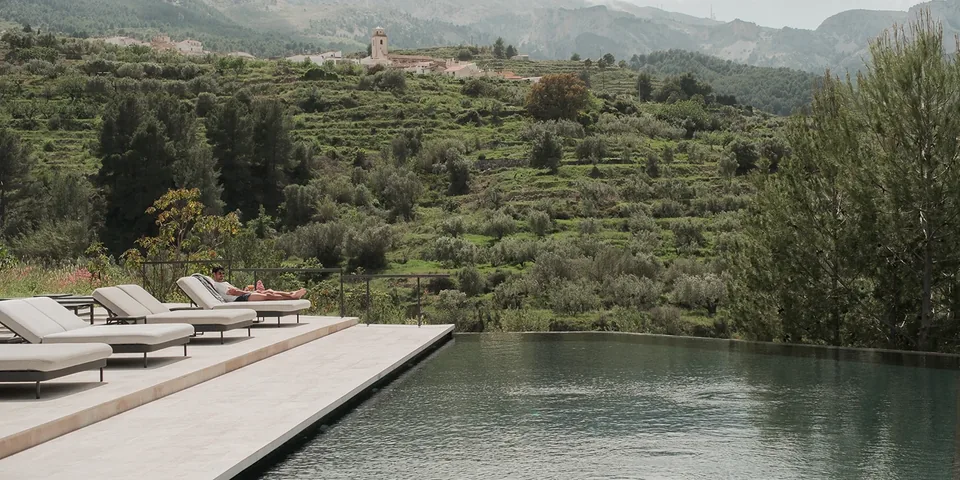 ✨ Escapada de lujo a Guadalest: Un refugio con vistas infinitas