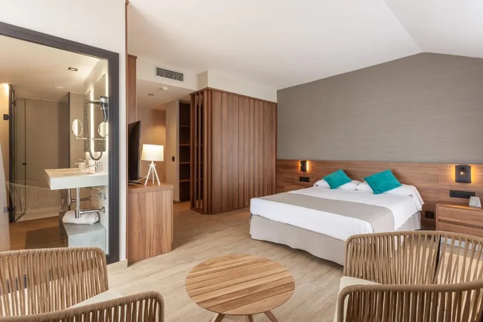 🏖️ Santa Susana :Hotel 4* Adults Only + Media Pensión
