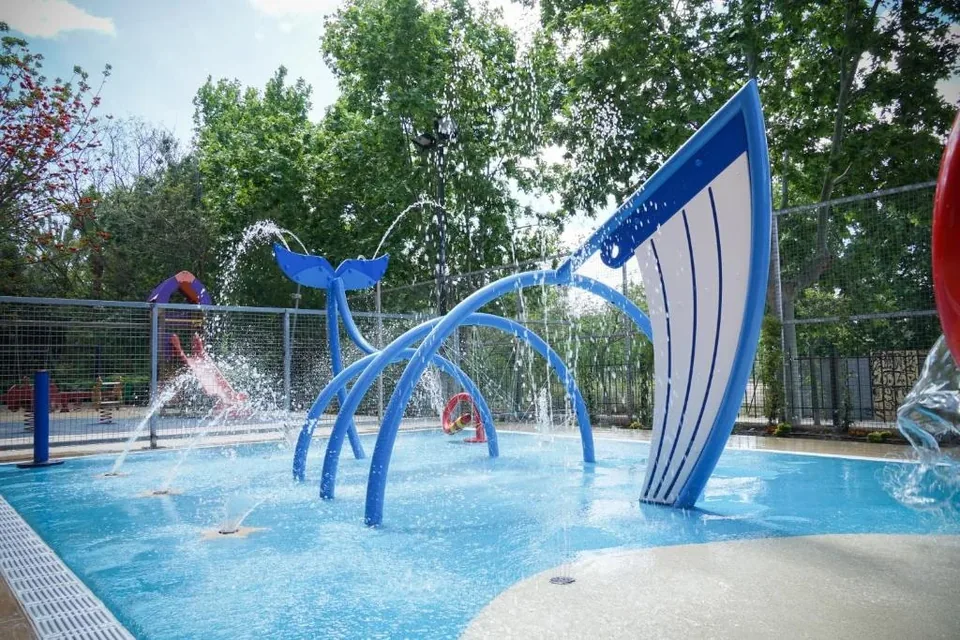 🏖️ Chollo en Salou con Media Pensión en Hotel con Toboganes