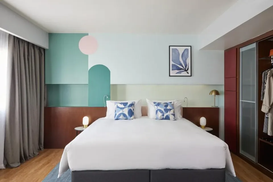 🏙️ Escapada a Madrid: Diseño Vanguardista a un Paso del Retiro