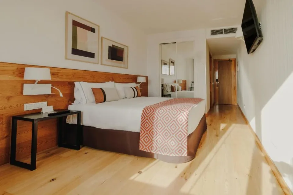 🏙️ Madrid: Dos noches en Hotel 4*