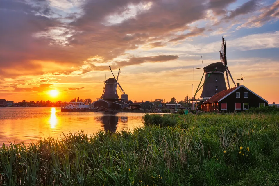 🌷 Ámsterdam: Vuelos I/V + 3 Noches en Hotel 4★