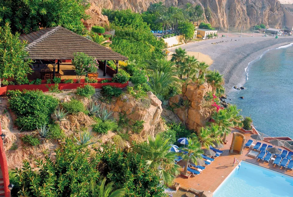 🌅 Escapada relax de 8 días en hotel 4⭐️ Adults Only en Almeria