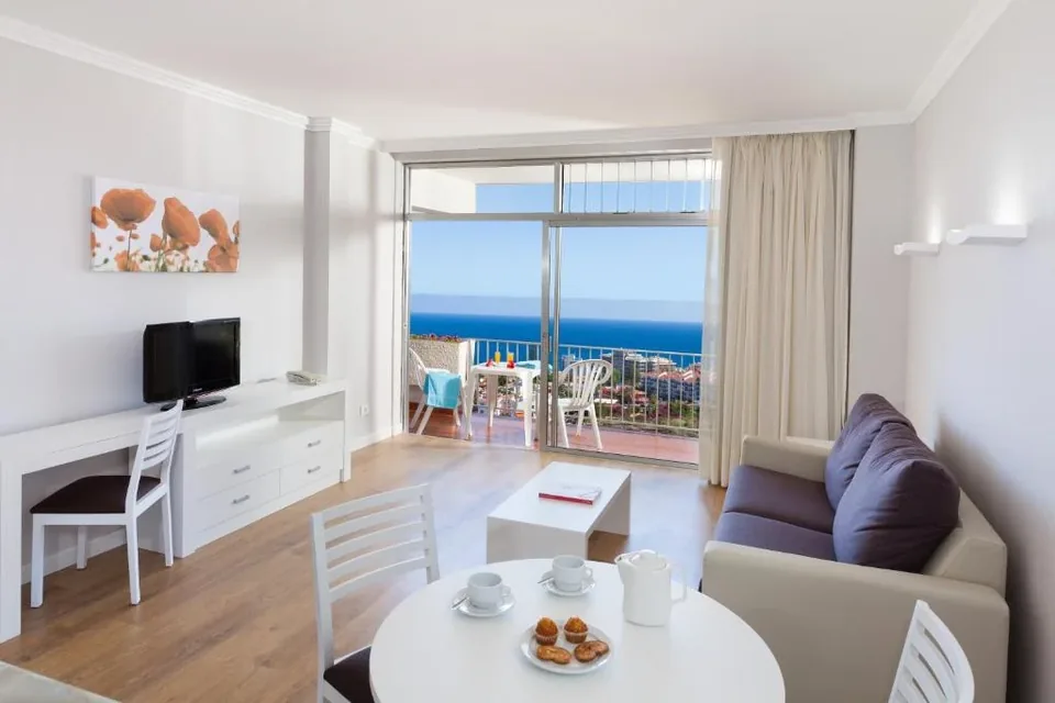 🌞 Tenerife: 4 Noches + Hotel 4* + Desayunos + Vuelos