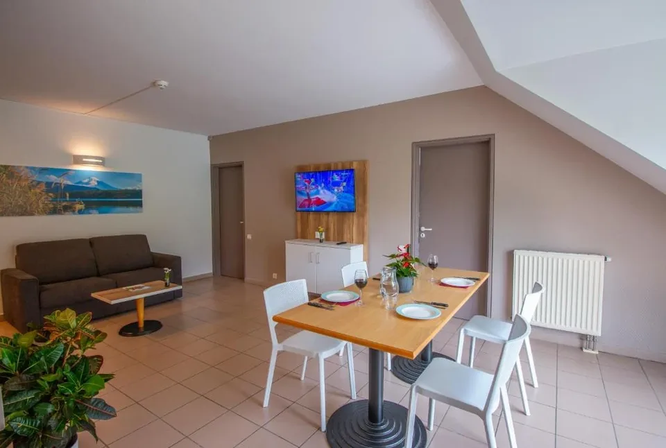 ⛰️Midi-Pirineos : Hotel 3* + Apartamento + Accesos a piscinas