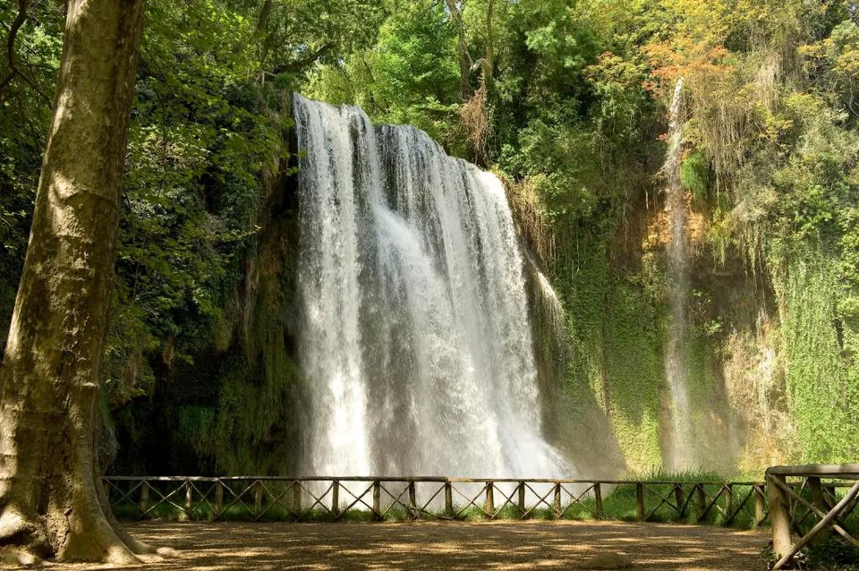 Noche + Desayuno en el Monasterio de Piedra