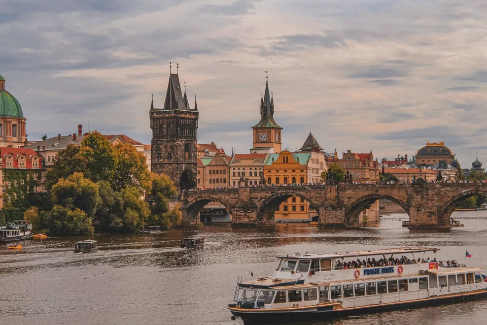 🏰 Praga: 3 noches en hotel 4★ con desayunos y VUELOS