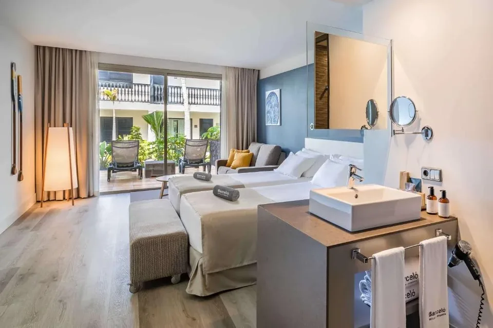 🌊 Fuerteventura: Vuelos + Hotel 4* + Media Pensión