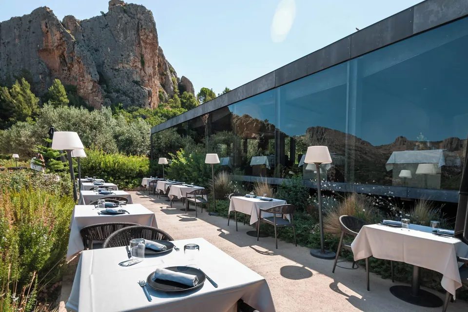 ✨ Escapada de lujo a Guadalest: Un refugio con vistas infinitas