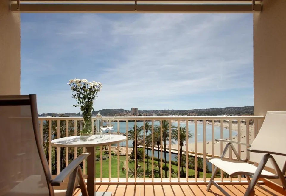 🥘 Jávea: 4 Noches + Hotel 4*
