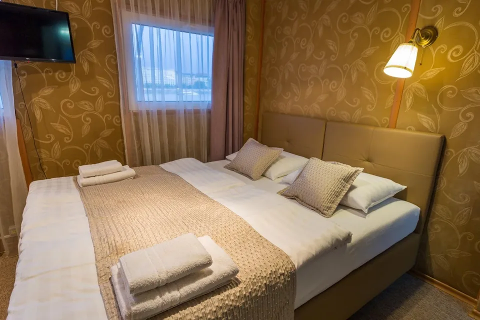 🚢¡Escapada Flotante a Budapest! 4 Días con Vuelos + Hotel Barco + Desayuno