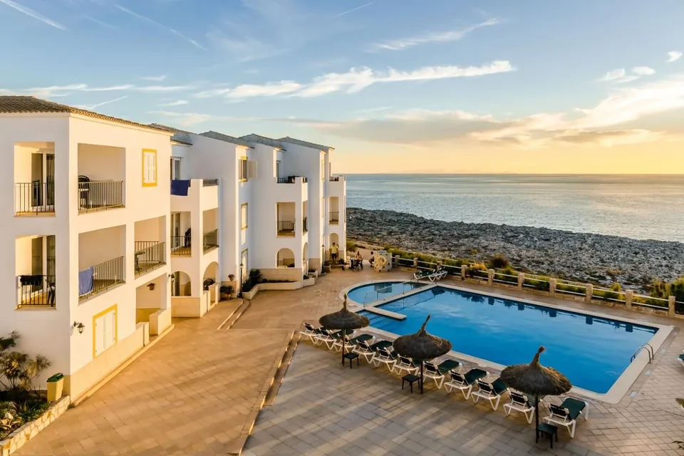 🏝️ Menorca: 3 Noches en Apartamentazo + Vuelos