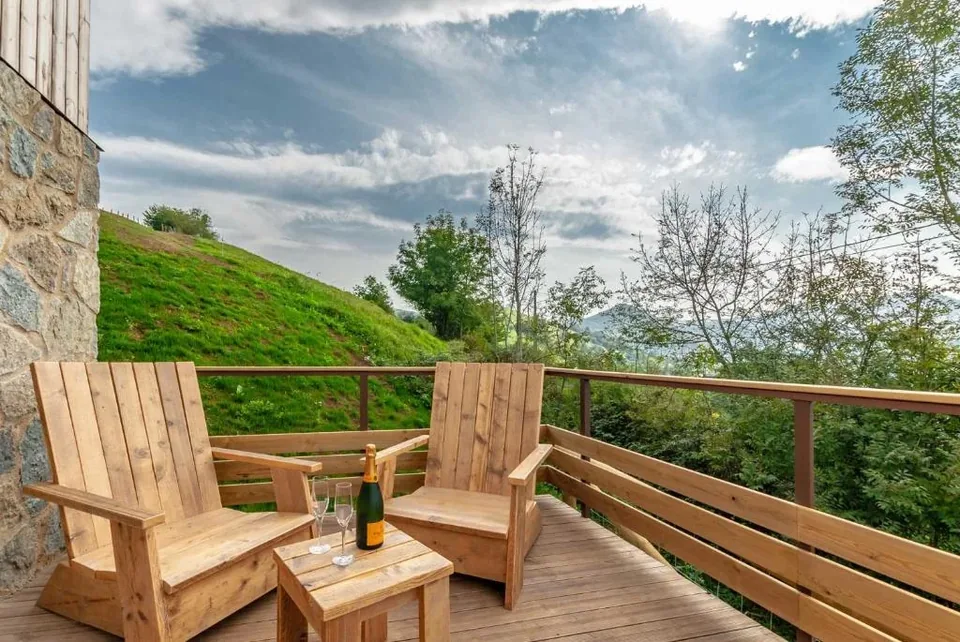 🏔️ Espectacular Eco-Resort de Cabañas en Asturias