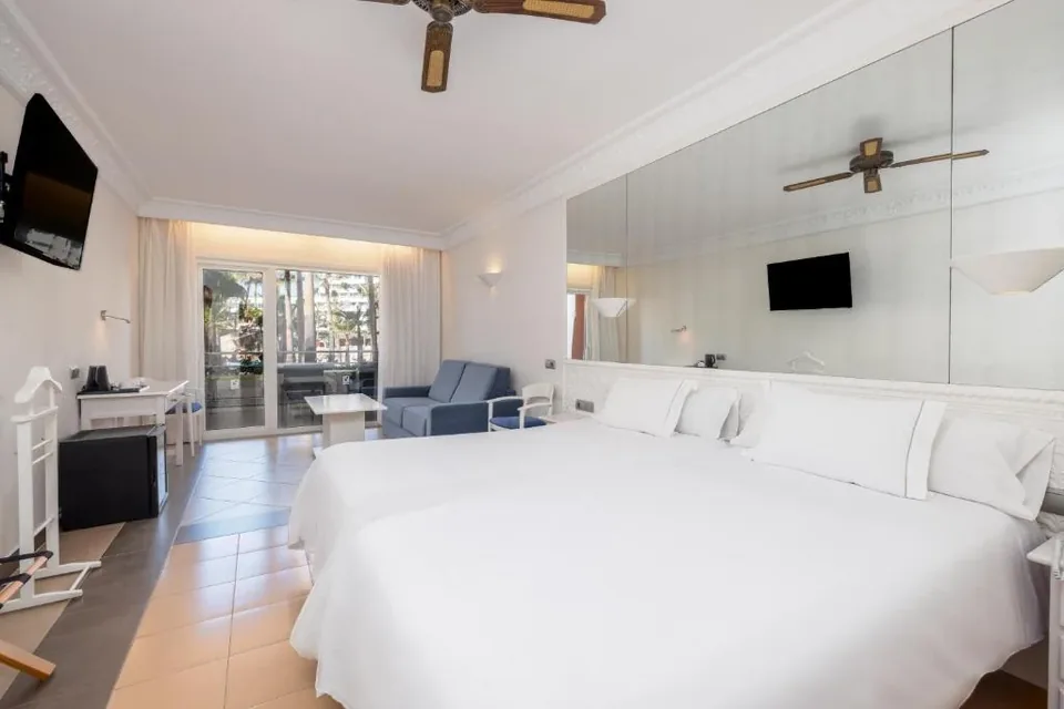 🏜️ Roquetas de Mar: 2 Noches + Hotel 4*