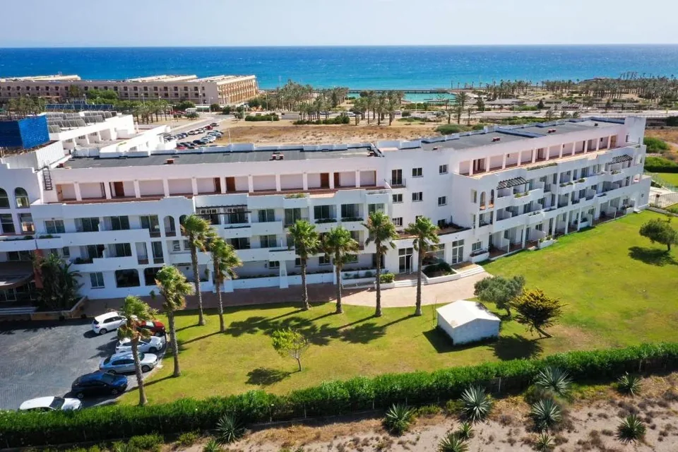 🏖️ Cabo de Gata: Hotel 4* + Media pensión para 2 adultos + 2 niños