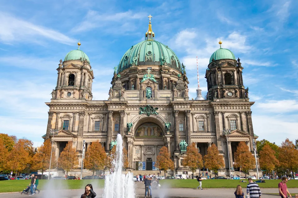 🏛️ Berlín y Ámsterdam: 7 Días + Hotel + Vuelos